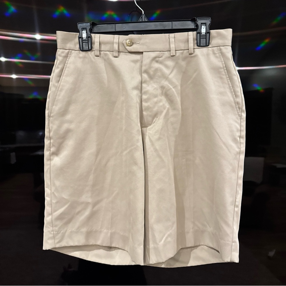 Cutter & Buck Men's Cream Flat Front Shorts